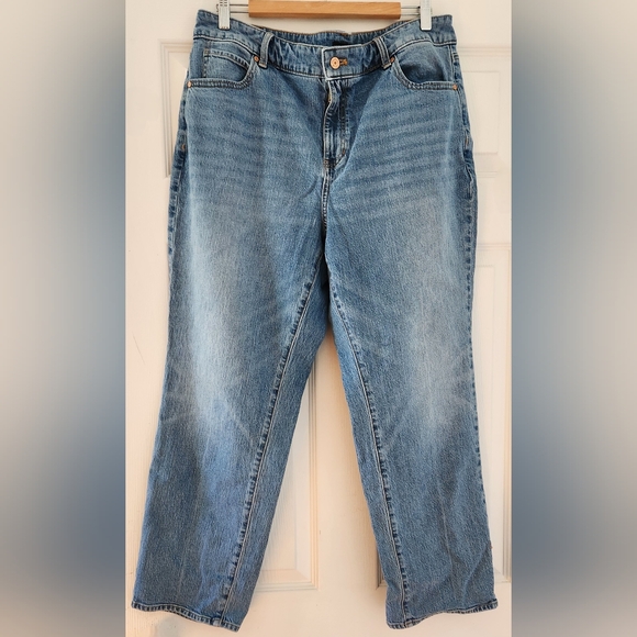 Talbots High Waist Relaxed Jeans - Calypso Wash 16WPetite - Picture 1 of 9